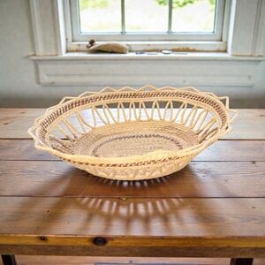 S.C. Charleston (?) Sweetgrass Basket 12 1/2" x 10" Cottage Core 2 Tone Handmade